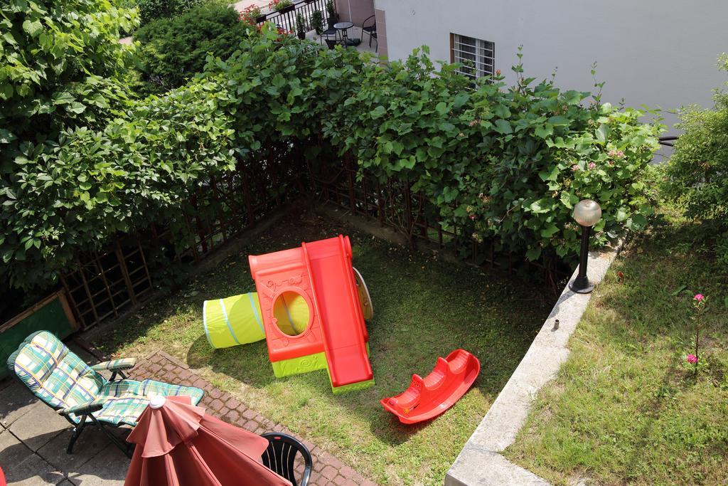 Domy Wczasowe Tryumfy Bed & Breakfast Krynica Zdroj Ngoại thất bức ảnh
