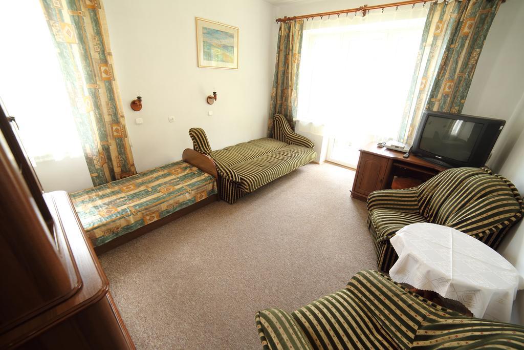 Domy Wczasowe Tryumfy Bed & Breakfast Krynica Zdroj Phòng bức ảnh