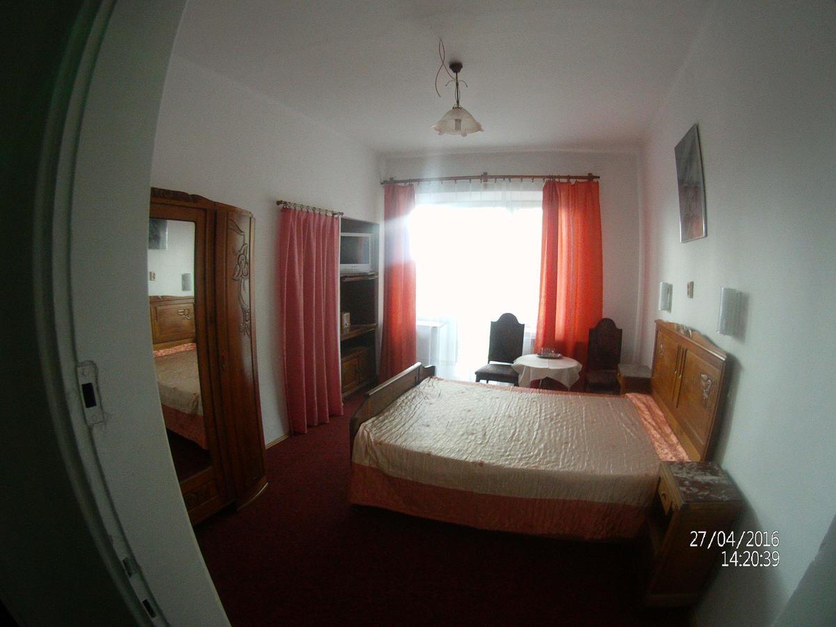Domy Wczasowe Tryumfy Bed & Breakfast Krynica Zdroj Ngoại thất bức ảnh