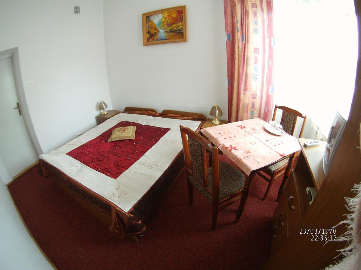 Domy Wczasowe Tryumfy Bed & Breakfast Krynica Zdroj Ngoại thất bức ảnh